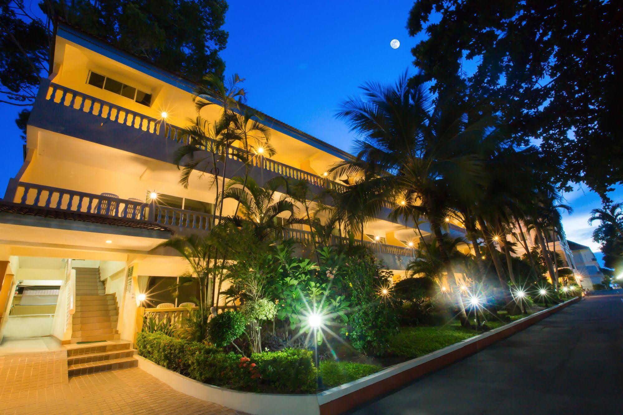 Twin Palms Resort Pattaya, Sha Extra Plus Certified Exterior foto